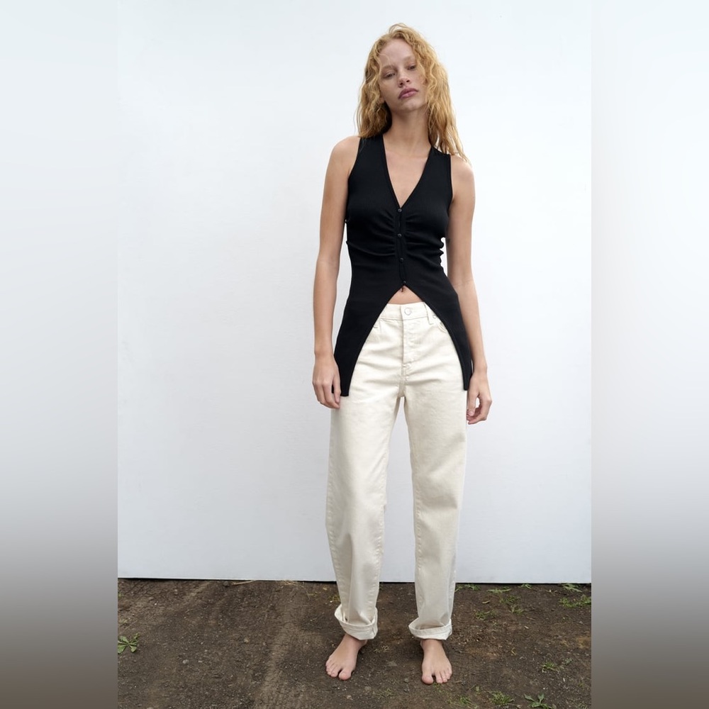 NWOT ZARA Buttoned Knit Too - Black - S